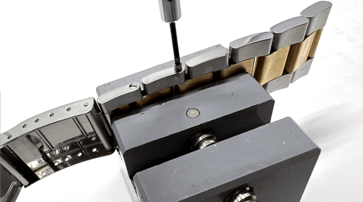 ネジ止め式バンドの調整方法1