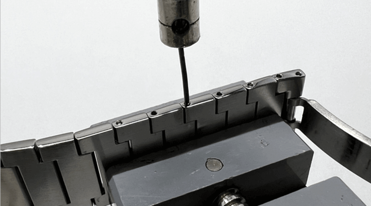 ピン止め式ベルトの調整方法1